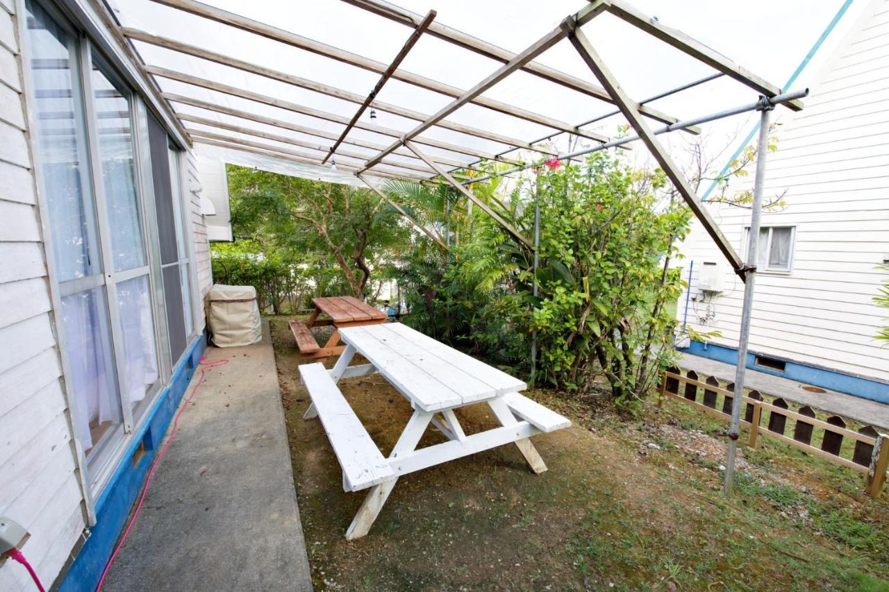 Ferienwohnung にらい恩納　杉の木 Onna Exterior foto