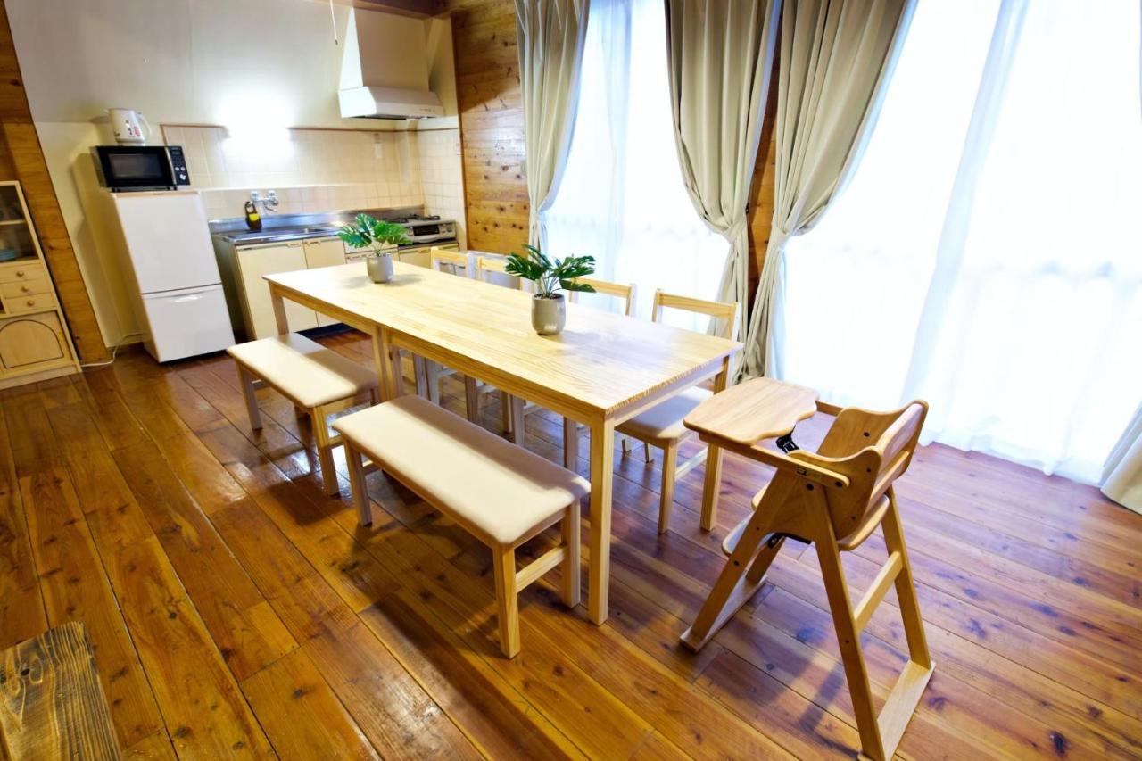 Ferienwohnung にらい恩納　杉の木 Onna Exterior foto