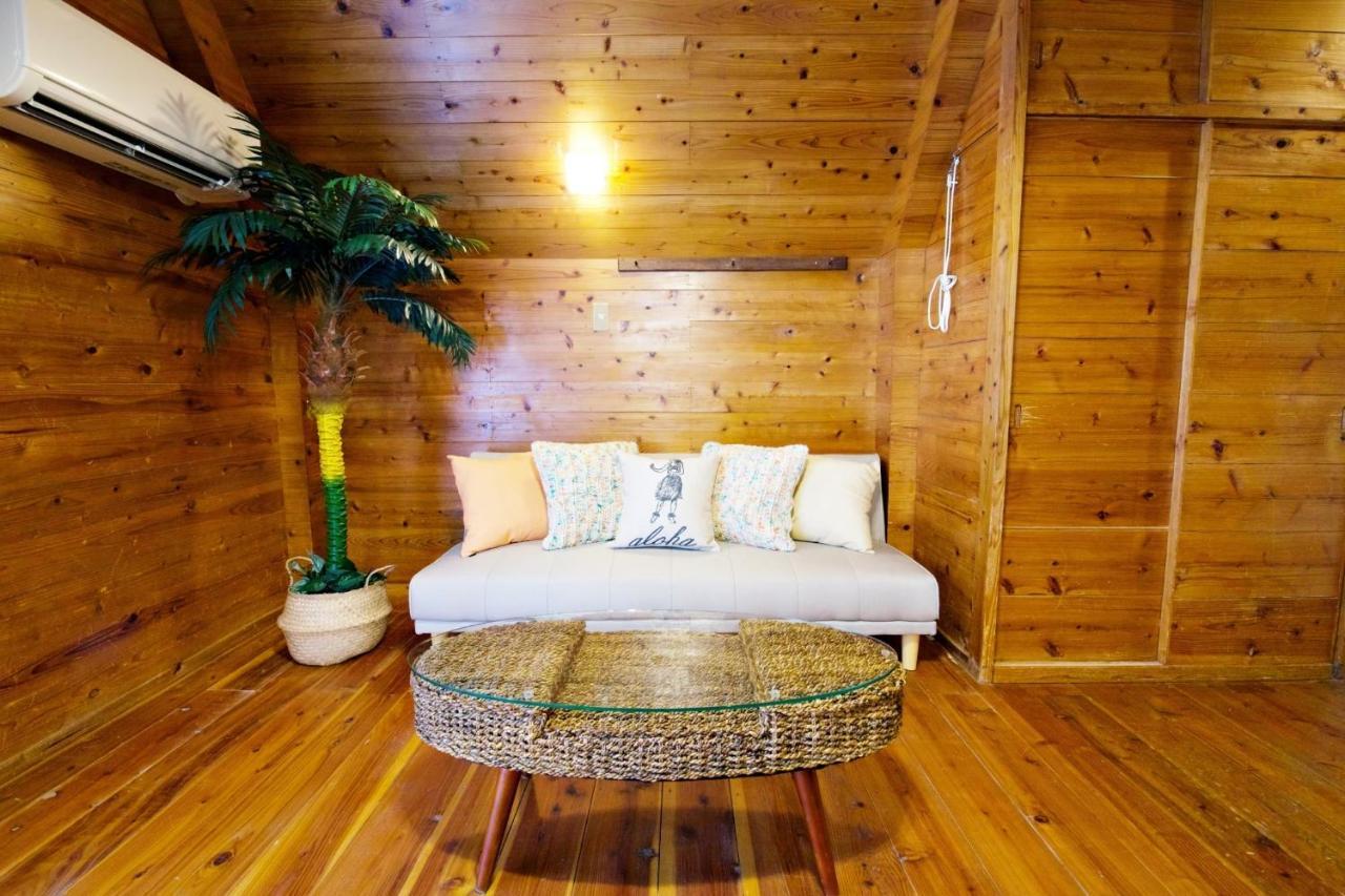 Ferienwohnung にらい恩納　杉の木 Onna Exterior foto