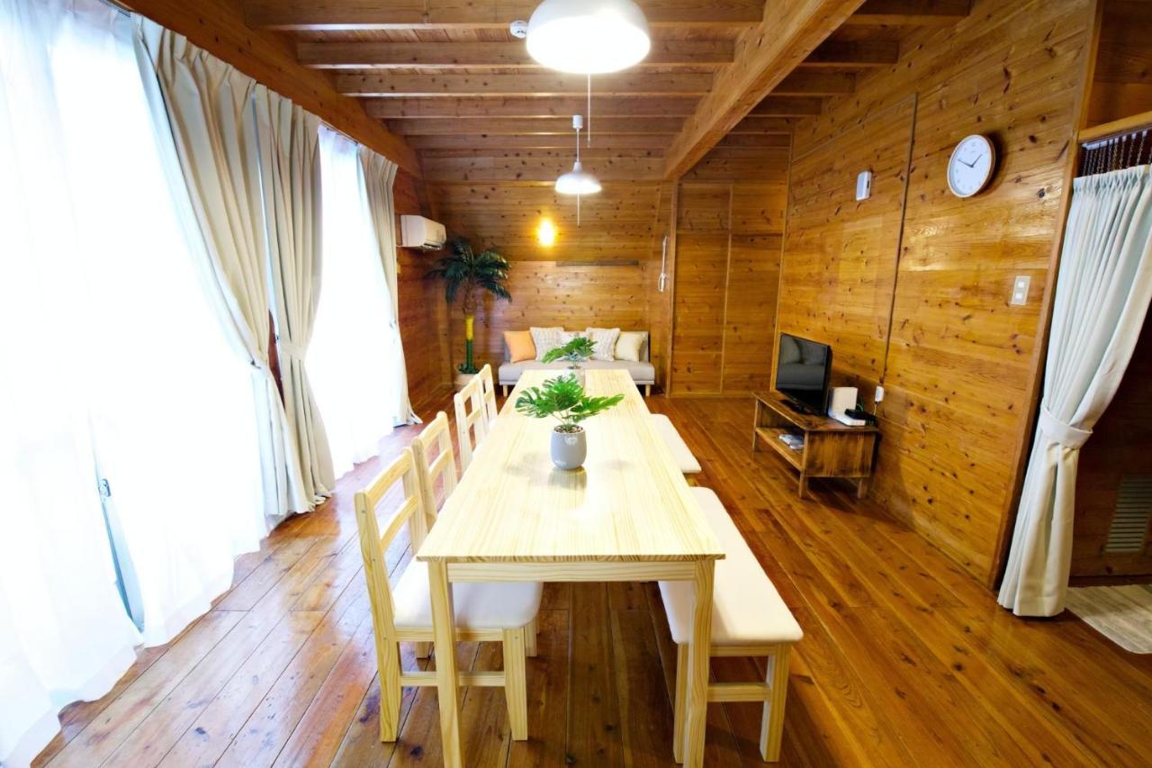 Ferienwohnung にらい恩納　杉の木 Onna Exterior foto