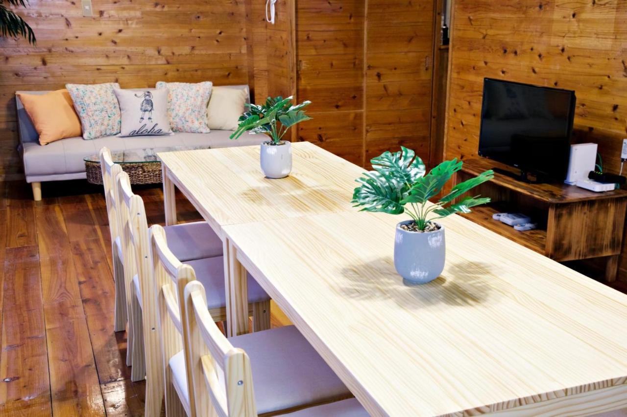 Ferienwohnung にらい恩納　杉の木 Onna Exterior foto